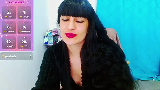 Snapshot of cristina_connor chatting on 09-29-25, 12:27 cristina connor online show from 09-29-25, 12:27