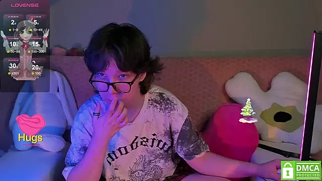 Snapshot of dreamgirllovee chatting on 01-16-25, 09:40 dreamgirllovee online show from 01-16-25, 09:40