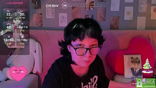 Snapshot of dreamgirllovee chatting on 02-17-25, 07:26 dreamgirllovee online show from 02-17-25, 07:26