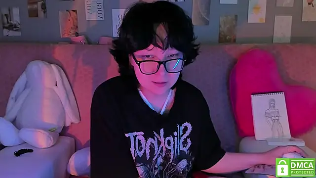 Snapshot of dreamgirllovee chatting on 03-05-25, 02:57 dreamgirllovee online show from 03-05-25, 02:57