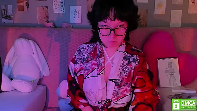 Snapshot of dreamgirllovee chatting on 03-06-25, 12:21 dreamgirllovee online show from 03-06-25, 12:21