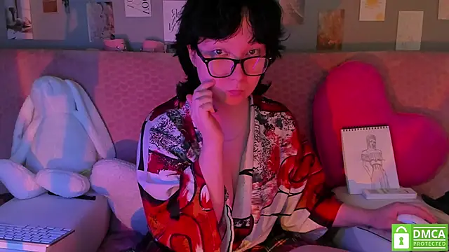 Snapshot of dreamgirllovee chatting on 03-09-25, 03:43 dreamgirllovee online show from 03-09-25, 03:43