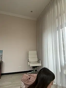 Hott Lolla online show from 02-05-25, 07:39