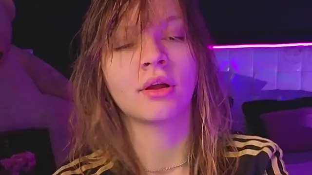 Snapshot of LitaBrom chatting on 11-26-25, 02:23 LitaBrom online show from 11-26-25, 02:23