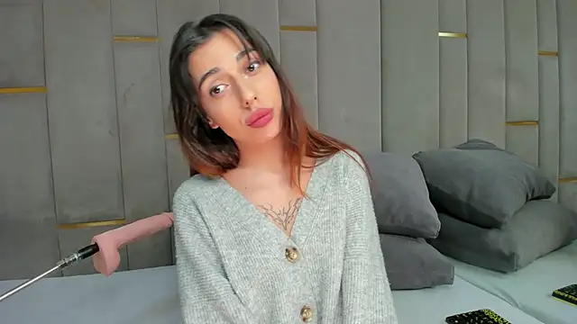 Snapshot of eva_lim chatting on 11-15-25, 01:29 eva lim online show from 11-15-25, 01:29