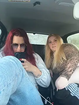 LenaundLeon online show from 04-19-26, 06:10