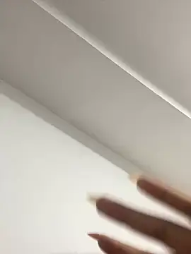 Snapshot of Pinkhotbaby chatting on 01-08-25, 08:39 Pinkhotbaby online show from 01-08-25, 08:39