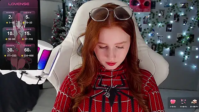 Snapshot of Meow_babe chatting on 12-19-24, 02:24 Meow babe online show from 12-19-24, 02:24