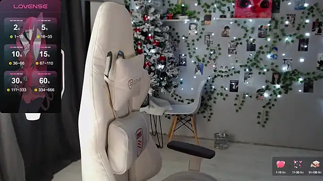 Snapshot of Meow_babe chatting on 12-23-24, 02:39 Meow babe online show from 12-23-24, 02:39