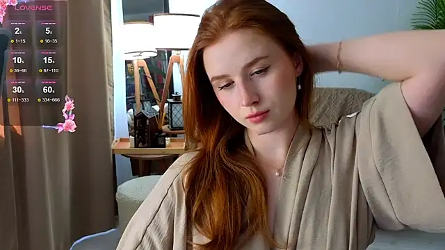 Snapshot of Meow_babe chatting on 09-21-25, 11:12 Meow babe online show from 09-21-25, 11:12