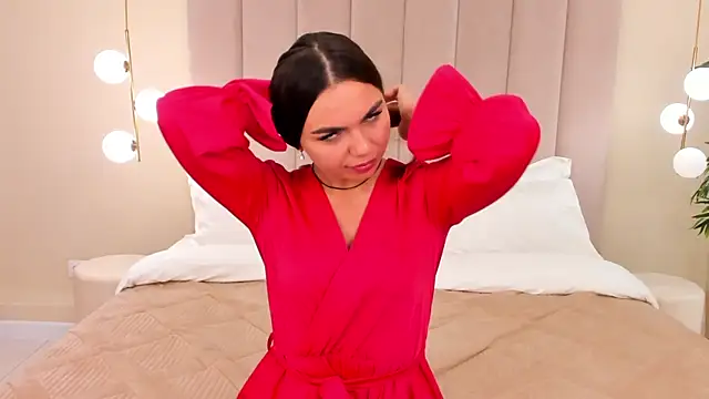 Snapshot of CamillaLarson chatting on 02-18-25, 09:10 CamillaLarson online show from 02-18-25, 09:10