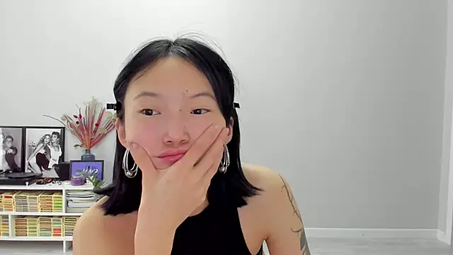 ailey chao online show from 04-18-26, 02:37