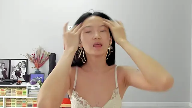 Snapshot of ailey_chao chatting on 04-24-26, 02:14 ailey chao online show from 04-24-26, 02:14