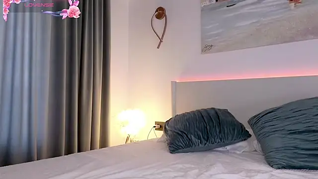 ReyaSophia online show from 09-13-25, 08:47