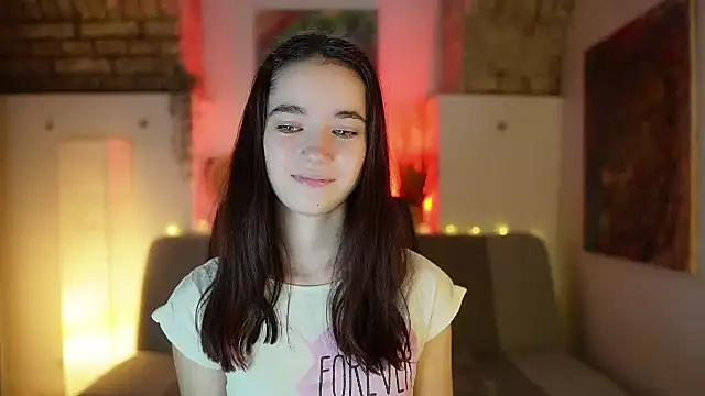 Snapshot of Gia_Paige18 chatting on 02-18-25, 12:28 Gia Paige18 online show from 02-18-25, 12:28