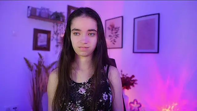 Snapshot of Gia_Paige18 chatting on 11-01-25, 09:22 Gia Paige18 online show from 11-01-25, 09:22