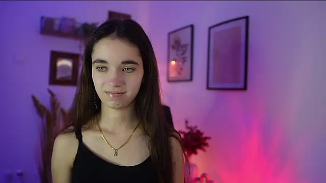 Snapshot of Gia_Paige18 chatting on 11-07-25, 09:42 Gia Paige18 online show from 11-07-25, 09:42