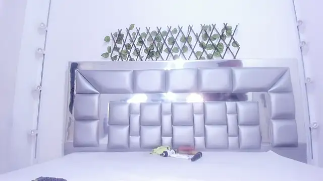 Snapshot of sweetebonny1 chatting on 02-17-26, 12:12 sweetebonny1 online show from 02-17-26, 12:12