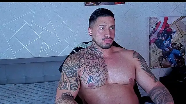 Snapshot of Cristian_Walker chatting on 06-19-26, 12:53 Cristian Walker online show from 06-19-26, 12:53