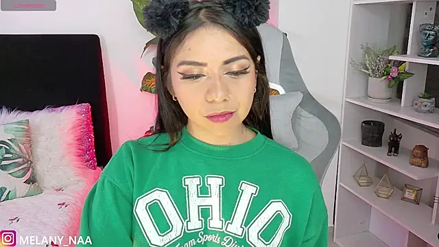 Snapshot of melany_naa chatting on 11-19-25, 01:05 melany naa online show from 11-19-25, 01:05