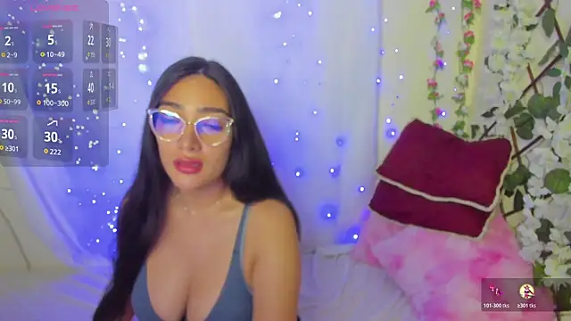 Snapshot of zara41 chatting on 05-08-26, 04:23 zara41 online show from 05-08-26, 04:23