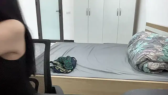 Snapshot of Louis_Baby chatting on 09-26-25, 10:08 Louis Baby online show from 09-26-25, 10:08