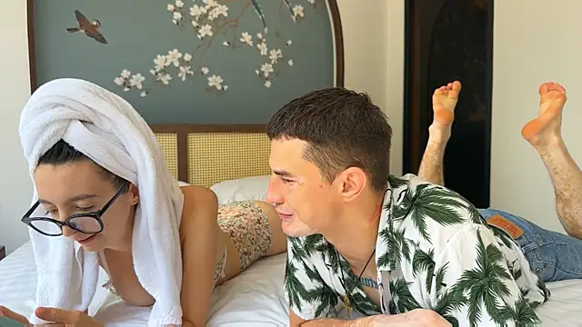 Snapshot of Morning_Stars chatting on 11-04-25, 03:27 Morning Stars online show from 11-04-25, 03:27