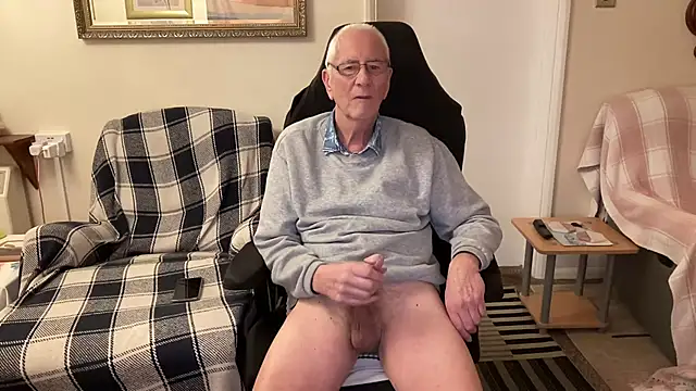 cutaboverest online show from 11-18-25, 06:01