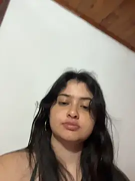 Stephania 18 online show from 10-11-25, 04:55