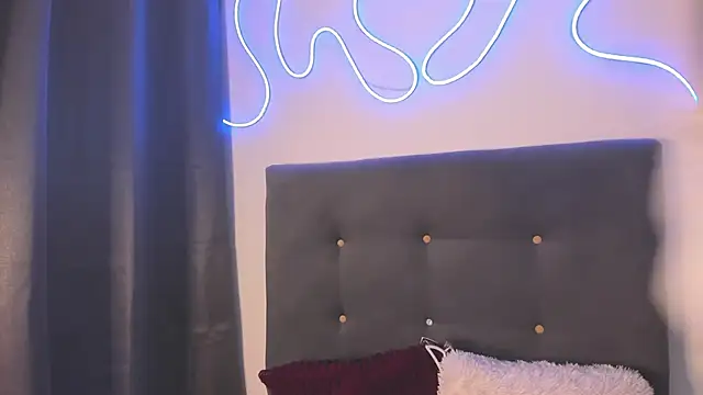 Snapshot of _Bihanca chatting on 10-29-25, 08:43 Bihanca online show from 10-29-25, 08:43