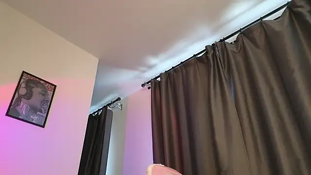 Snapshot of _eva_queen chatting on 06-26-26, 12:20 eva queen online show from 06-26-26, 12:20