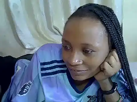 Snapshot of SpicyPetite chatting on 02-16-25, 05:37 SpicyPetite online show from 02-16-25, 05:37