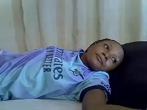 Snapshot of SpicyPetite chatting on 02-16-25, 11:49 SpicyPetite online show from 02-16-25, 11:49