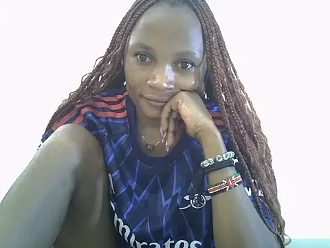 Snapshot of SpicyPetite chatting on 09-14-25, 05:50 SpicyPetite online show from 09-14-25, 05:50