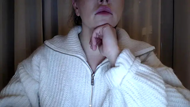 Snapshot of Sandysecret chatting on 03-13-25, 08:22 Sandysecret online show from 03-13-25, 08:22