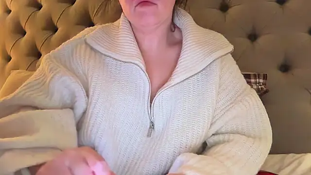 Sandysecret online show from 12-14-25, 09:19