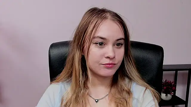 Snapshot of kitty_valeria chatting on 02-02-26, 05:22 kitty valeria online show from 02-02-26, 05:22