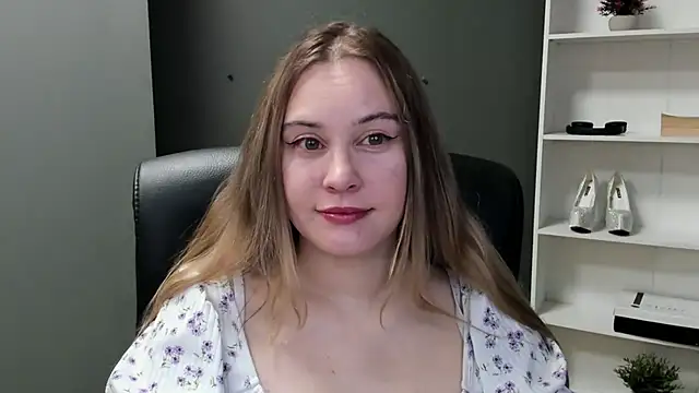 Snapshot of kitty_valeria chatting on 03-18-26, 09:51 kitty valeria online show from 03-18-26, 09:51