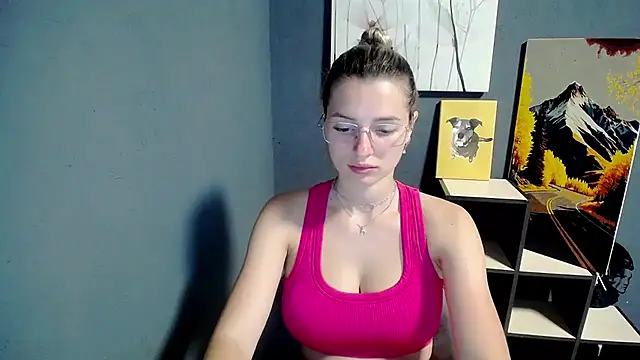 Snapshot of lady_olivia_ chatting on 06-23-26, 01:09 lady olivia online show from 06-23-26, 01:09