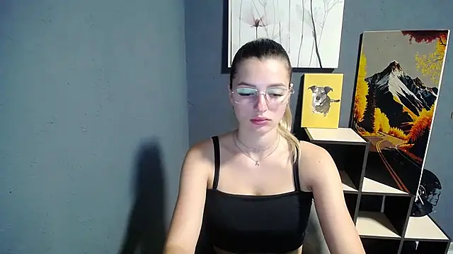 Snapshot of lady_olivia_ chatting on 07-14-26, 12:44 lady olivia online show from 07-14-26, 12:44