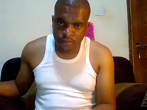 Snapshot of lui_cuuty chatting on 09-20-25, 12:11 lui cuuty online show from 09-20-25, 12:11