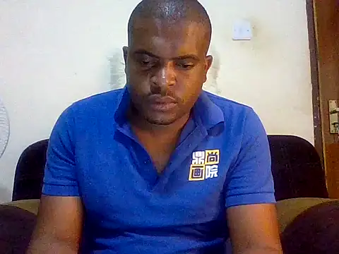 Snapshot of lui_cuuty chatting on 10-05-25, 06:39 lui cuuty online show from 10-05-25, 06:39