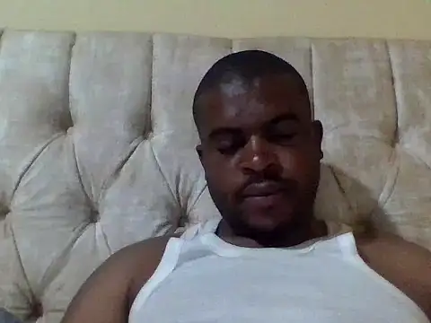 Snapshot of lui_cuuty chatting on 11-05-25, 12:21 lui cuuty online show from 11-05-25, 12:21