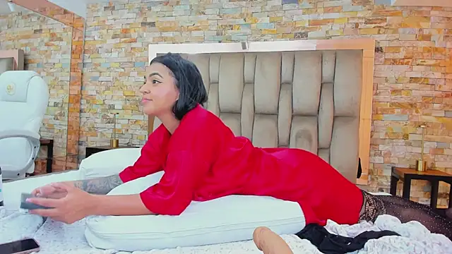 Snapshot of ximena_case chatting on 03-17-25, 03:29 ximena case online show from 03-17-25, 03:29