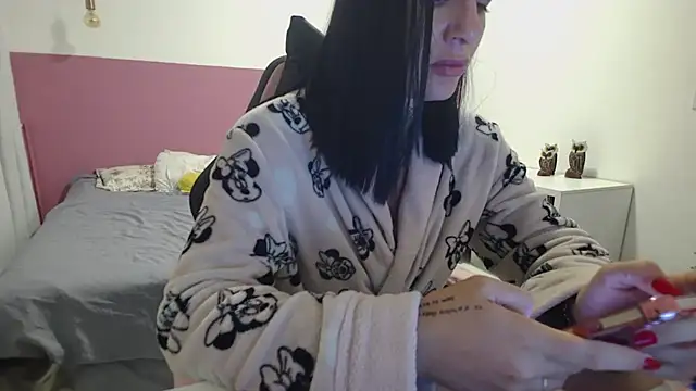 Snapshot of YasmimBrasil chatting on 06-17-26, 05:54 YasmimBrasil online show from 06-17-26, 05:54