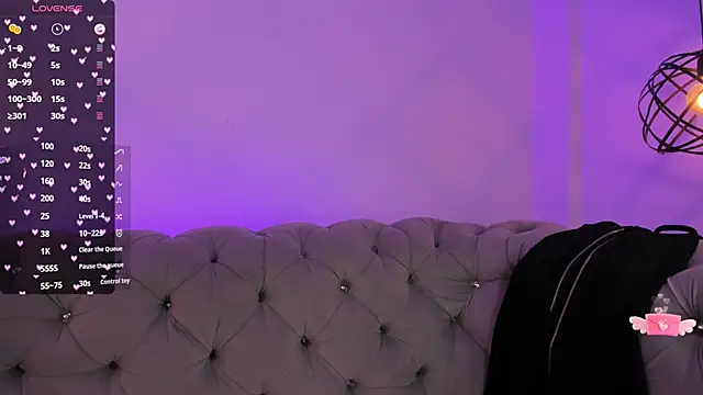 Snapshot of Victoria_Adams14 chatting on 02-08-25, 06:44 Victoria Adams14 online show from 02-08-25, 06:44