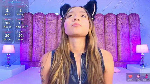 Snapshot of Victoria_Adams14 chatting on 11-19-25, 03:06 Victoria Adams14 online show from 11-19-25, 03:06