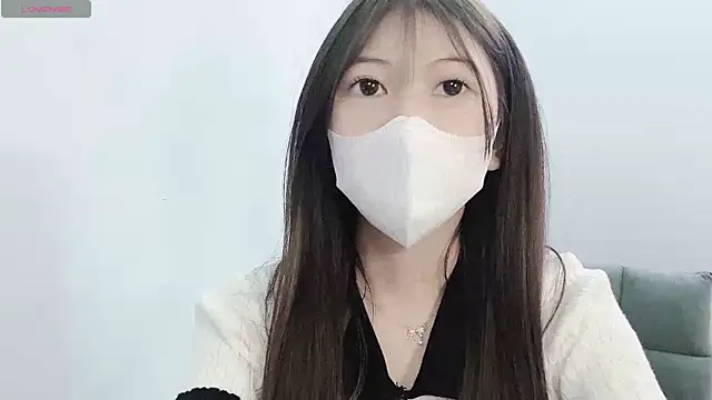 Snapshot of tanhxiu chatting on 12-13-24, 05:00 tanhxiu online show from 12-13-24, 05:00