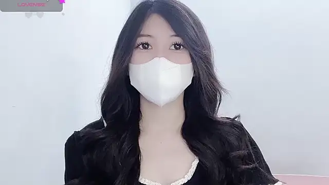 Snapshot of tanhxiu chatting on 10-25-25, 02:02 tanhxiu online show from 10-25-25, 02:02