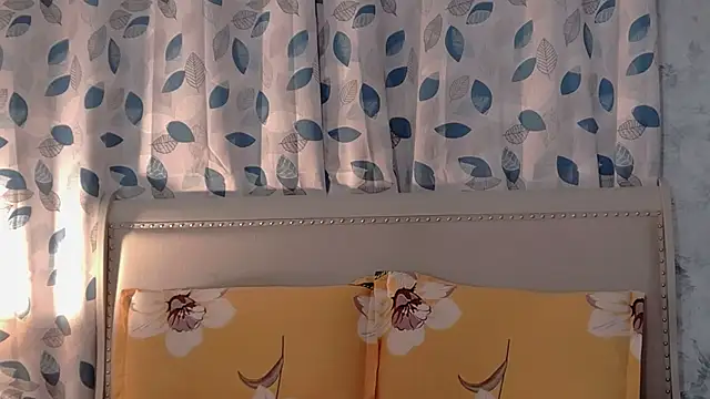 MariaMilan online show from 12-22-25, 05:04